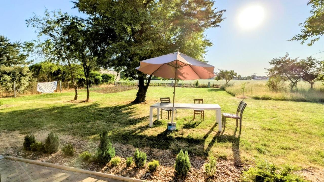 Appartement Prive Le Chardonnay, Jardin, Parking Buchères Екстериор снимка